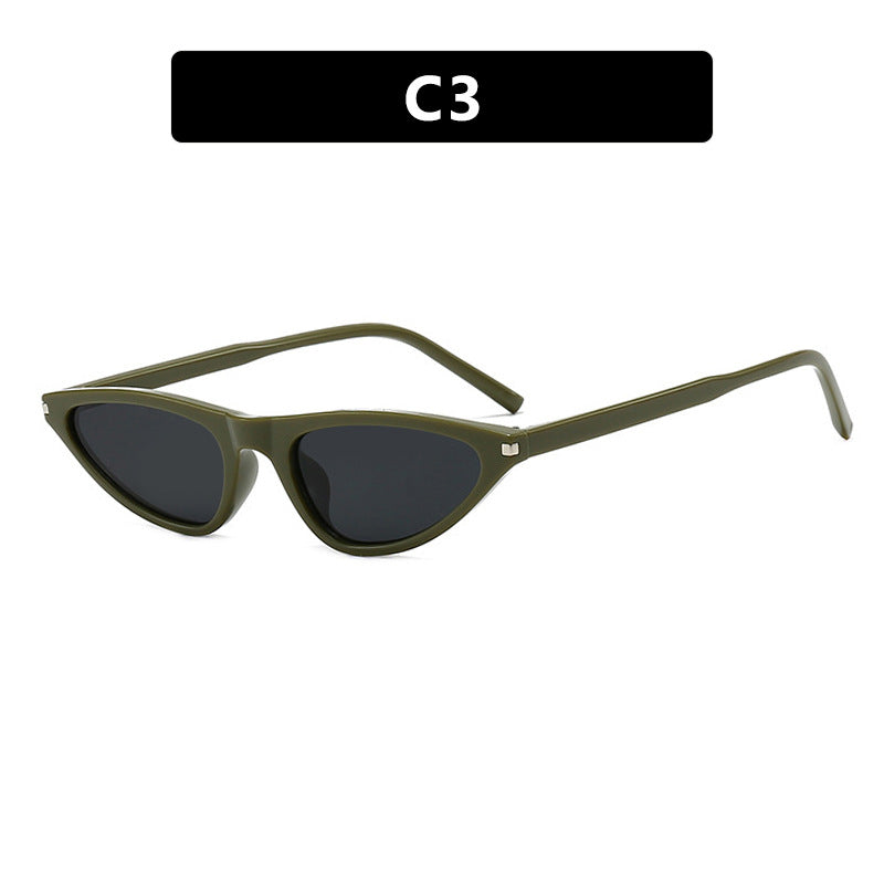 Dame Cat-Eye solbriller med elegant plastikkramme og UV-beskyttelse Skanto