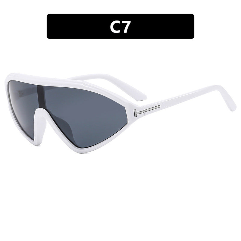 Dame sport solbrille med aerodynamisk design og UV-beskyttelse Skanto