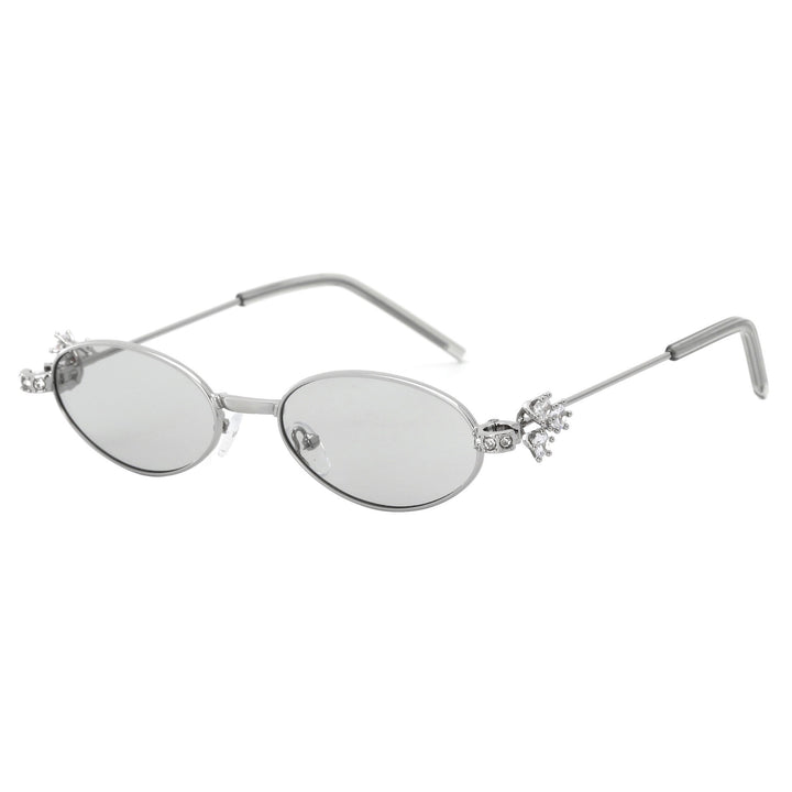 Dame Designer solbrille med elegant, speilvendt ramme og stilige dekorasjoner Skanto