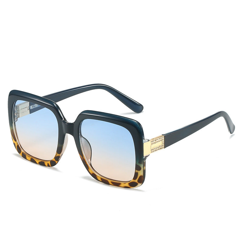 Dame elegant oversized solbriller med luksuriøse metallkanter Skanto