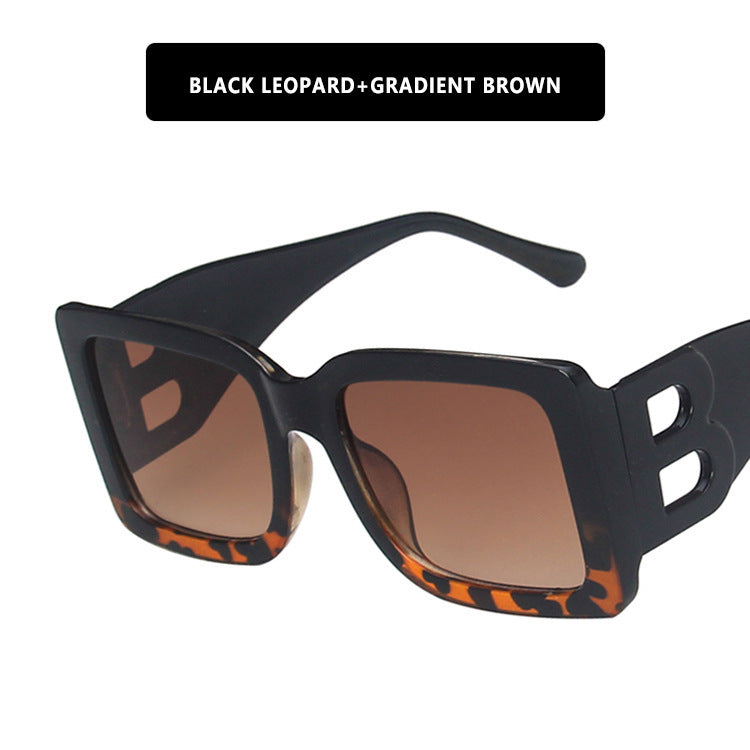 Dame moteriktig solbrille i trendy leoparddesign Skanto