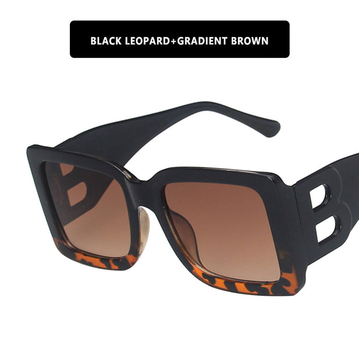 Dame moteriktig solbrille i trendy leoparddesign Skanto
