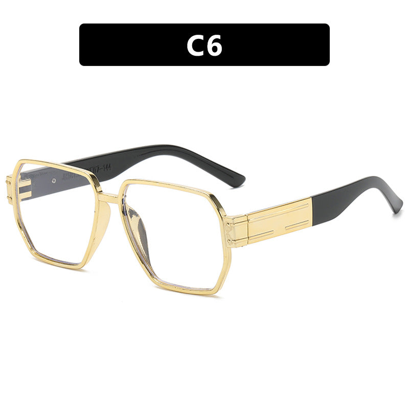 Damer elegant solbrille med markant geometrisk ramme Skanto