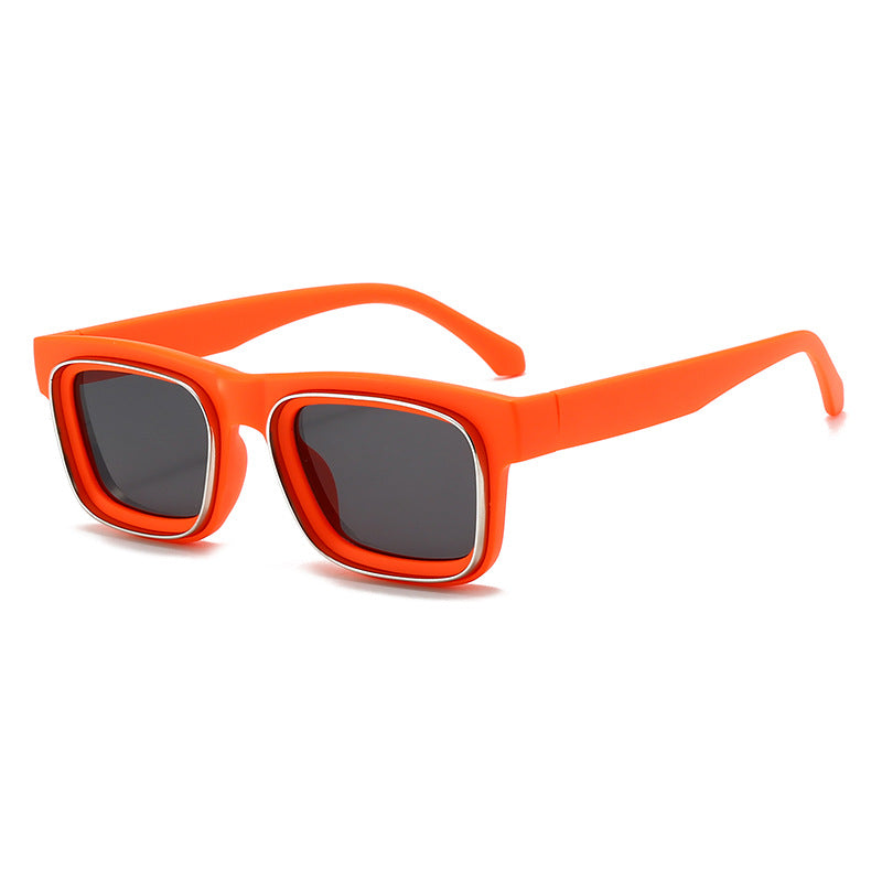 Dame moteriktig firkantet solbrille med kontrasterende ramme Skanto