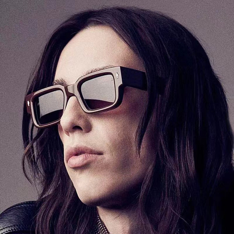 Dame kvadratisk solbrille med elegant design og UV-beskyttelse Skanto
