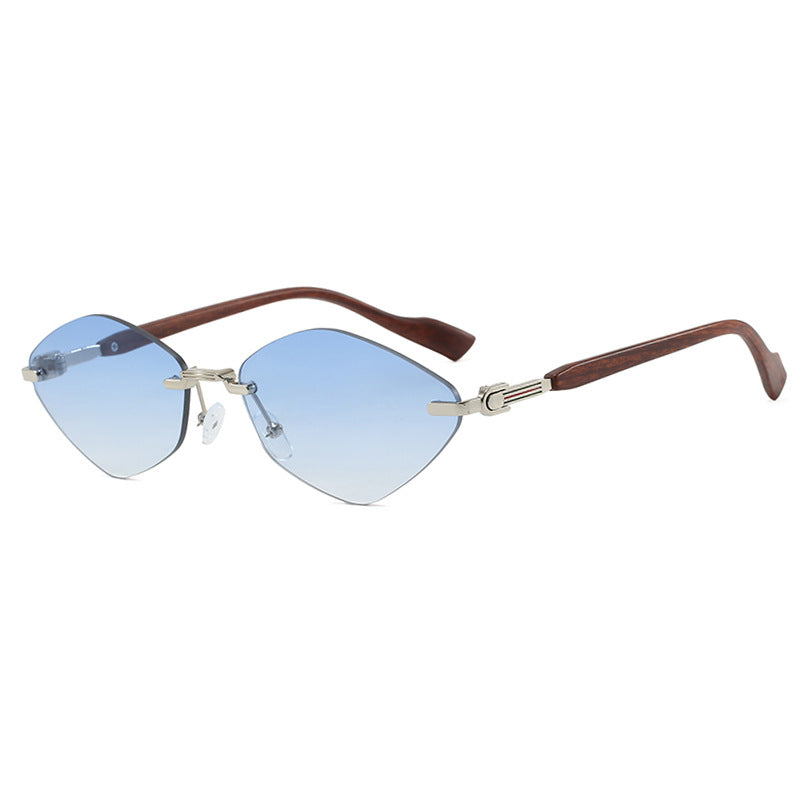 Dame geometrisk solbrille med luksuriøse trearmer og polariserte glass Skanto