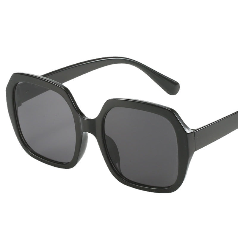 Dame Modisk Oversized-solbrille med ekstravagante leoparddetaljer Skanto