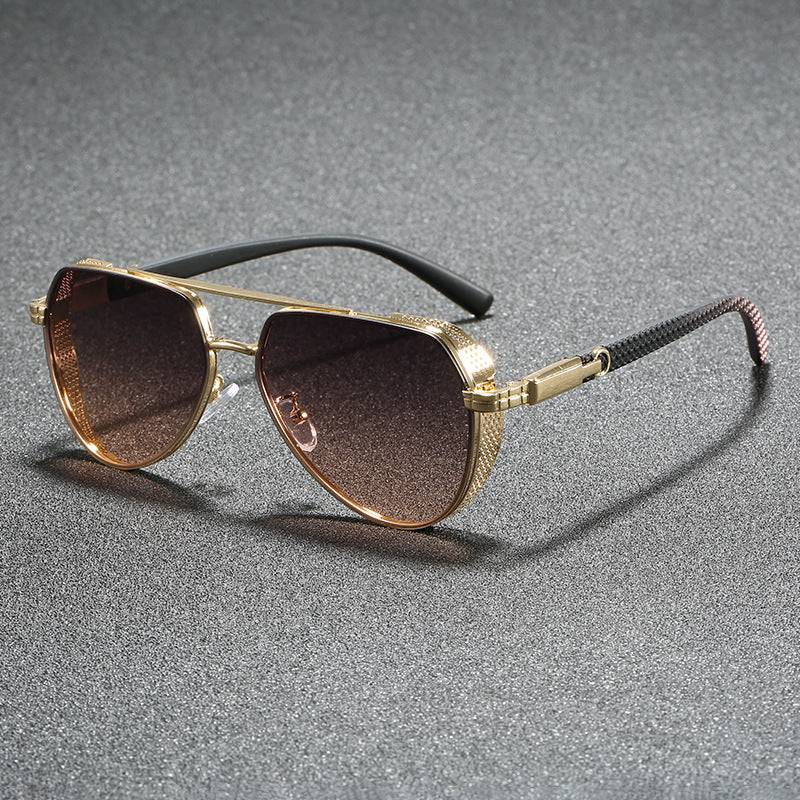 Dame moteriktig solbrille med stilige aksenter Skanto