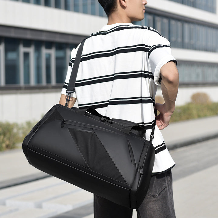 Dame Sporty Reisetui med innovativt romdesign Skanto