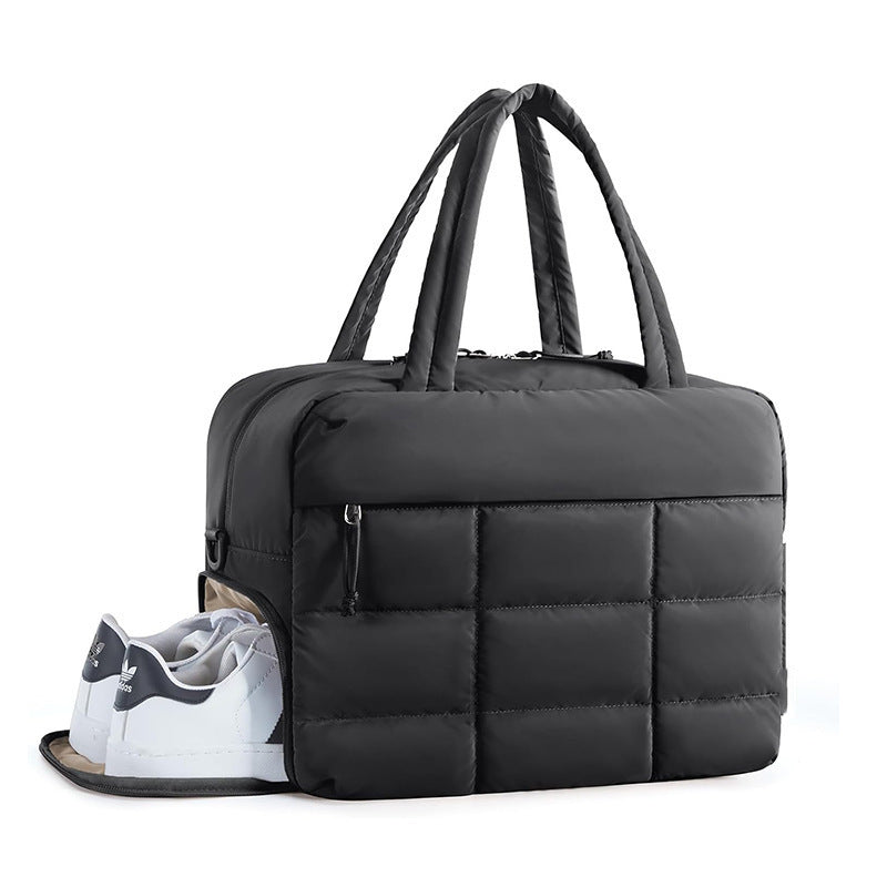 Kvinnes sportsbag med spesialsko rom Skanto