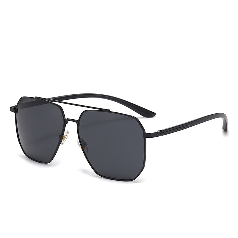 Herrer fashionable solbriller med edel ramme og polariserte glass Skanto