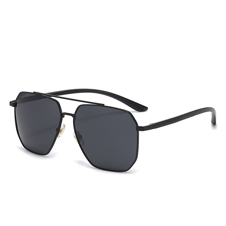 Herrer fashionable solbriller med edel ramme og polariserte glass Skanto