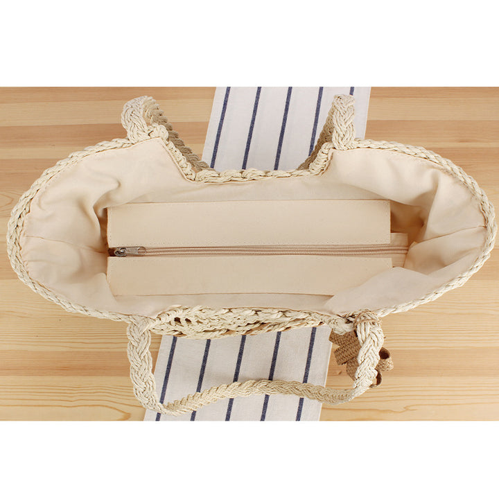 Elegant Beach Bag with Handwoven Basket Pattern Skanto