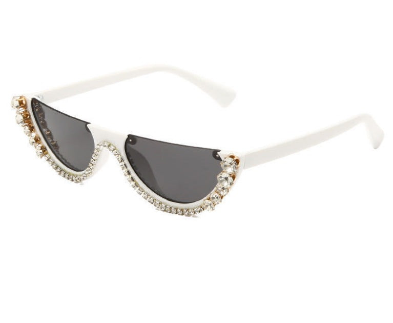 Dame Design-solbrille med glitrende aksenter Skanto