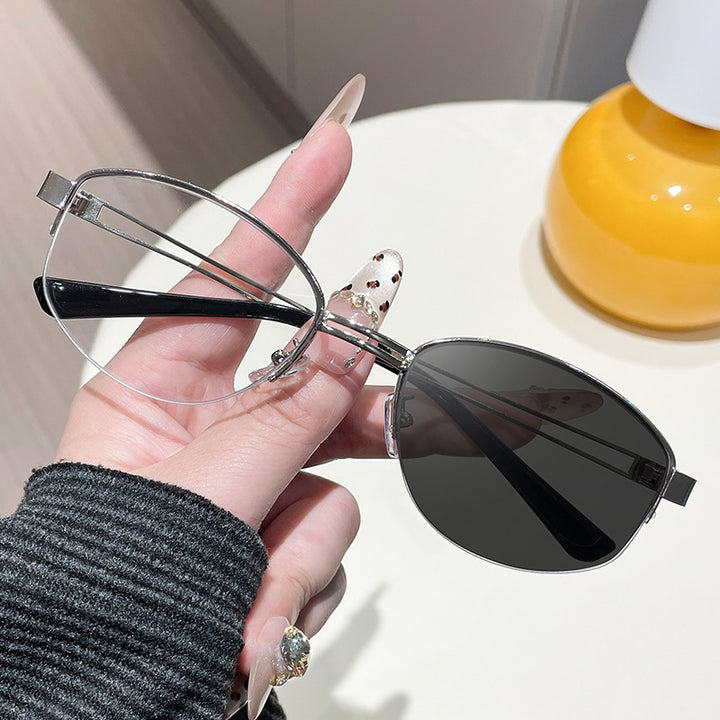 Dame stilige briller med moderne metallramme Skanto