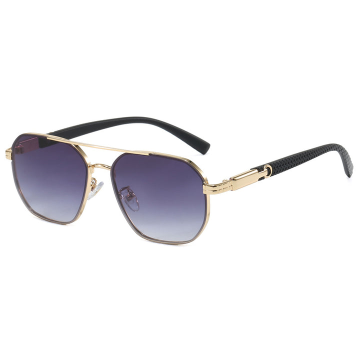 Dame moteriktig solbrille med stilige aksenter Skanto