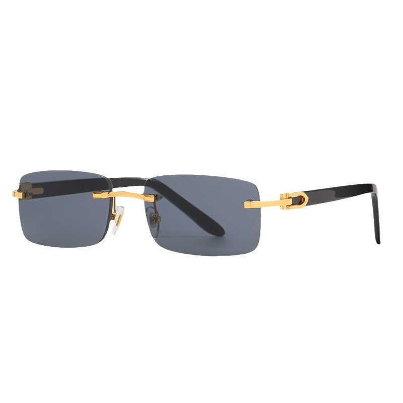 Dame elegant moteriktig brille Skanto