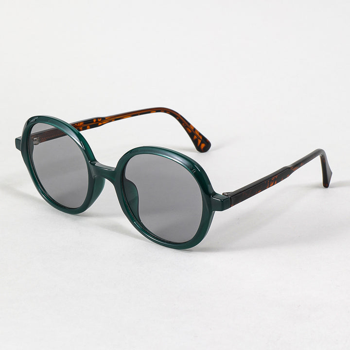Dame moteriktig solbrille med robust og stilige rammer Skanto