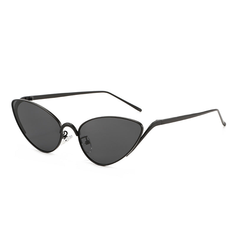Dame Cat-Eye solbriller i elegant design Skanto