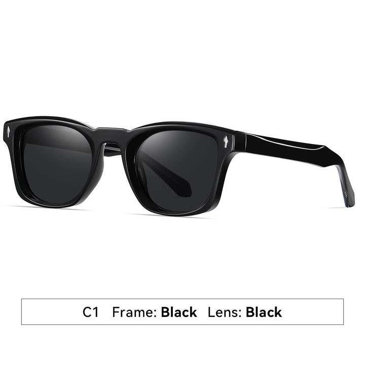 Dame moteriktig solbrille i elegant skilpadde-design Skanto
