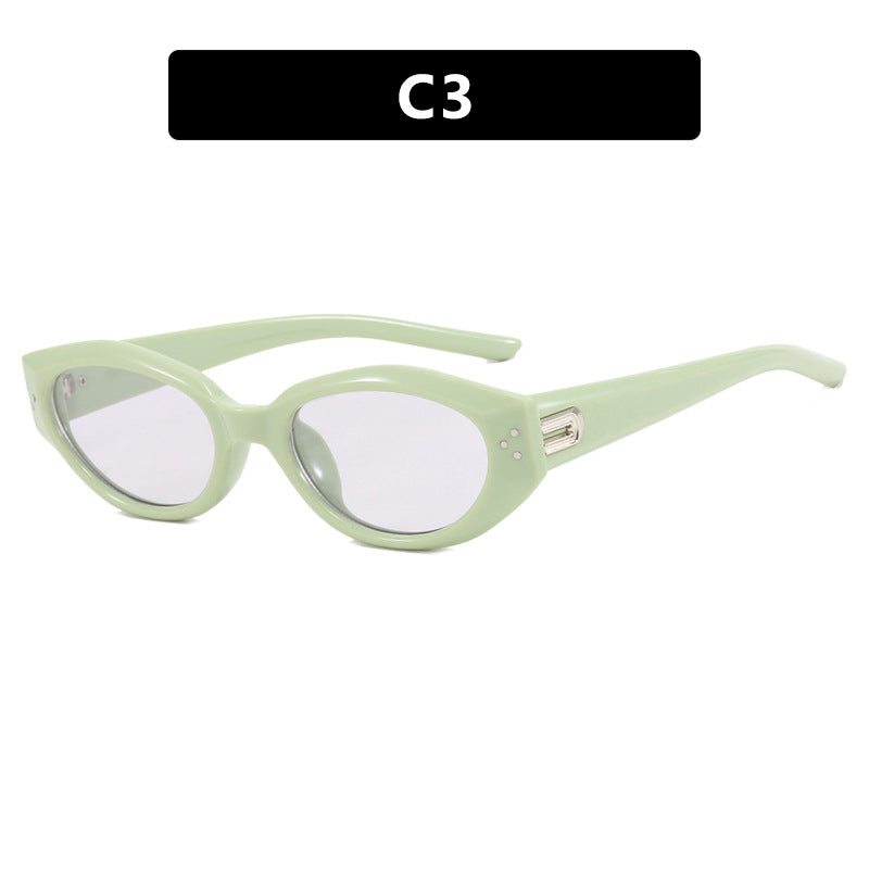 Dame Cat-Eye solbrille med aksentuerte transparente ramme og UV-beskyttelse Skanto