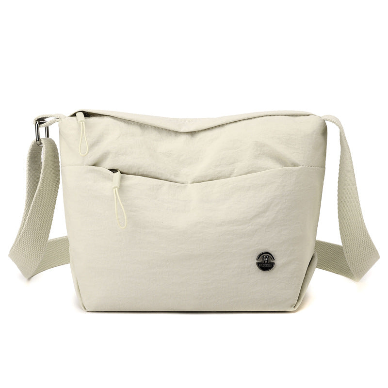praktisk crossbody-veske med stilfull design Skanto