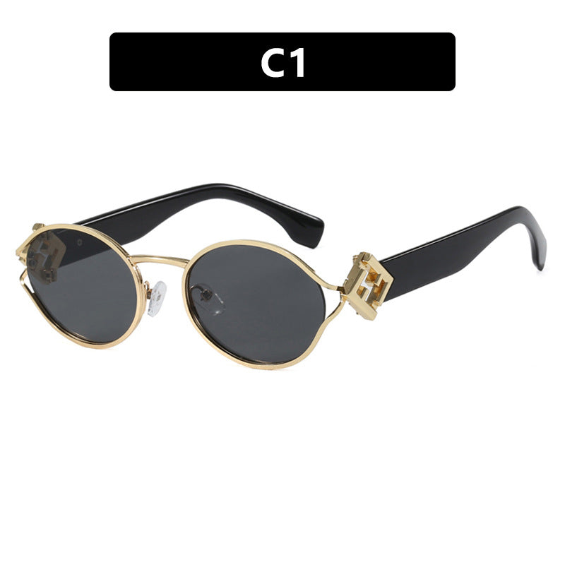 Dame moter solbrille med elegant metallramme og UV-beskyttelse Skanto