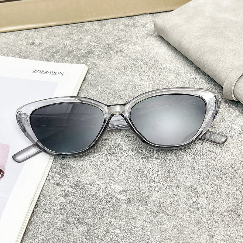 Dame Cat-Eye solbriller med UV-beskyttelse og robust ramme Skanto