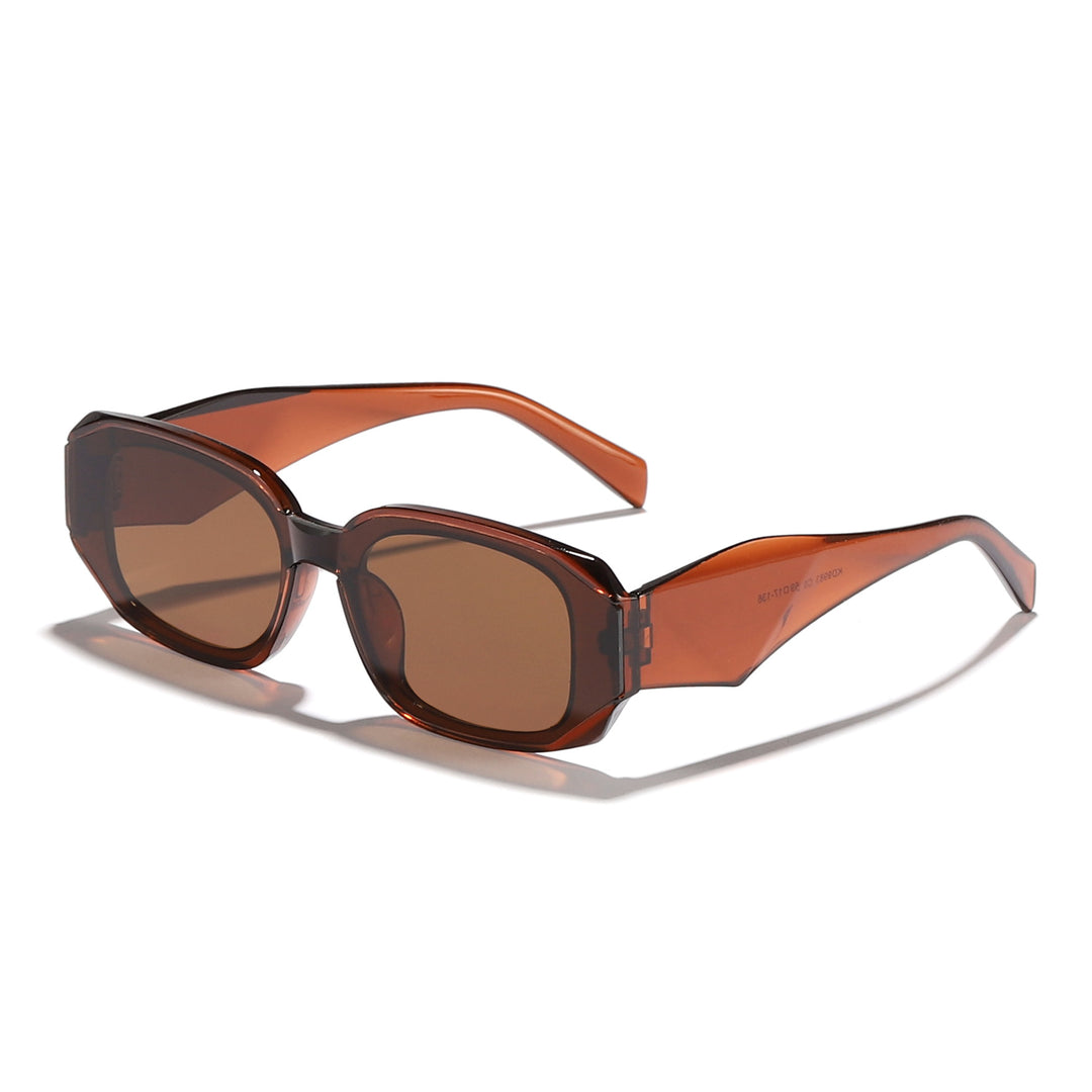Dames moteriktig solbrille i kantet design med UV-beskyttelse Skanto
