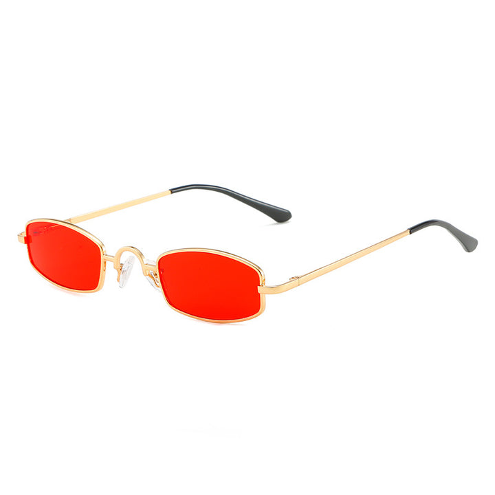 Dame fashion solbrille i futuristisk design Skanto