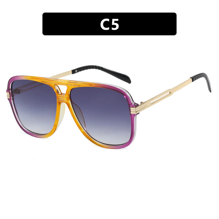 Dame oversized moteriktig solbrille med robust og elegant design Skanto
