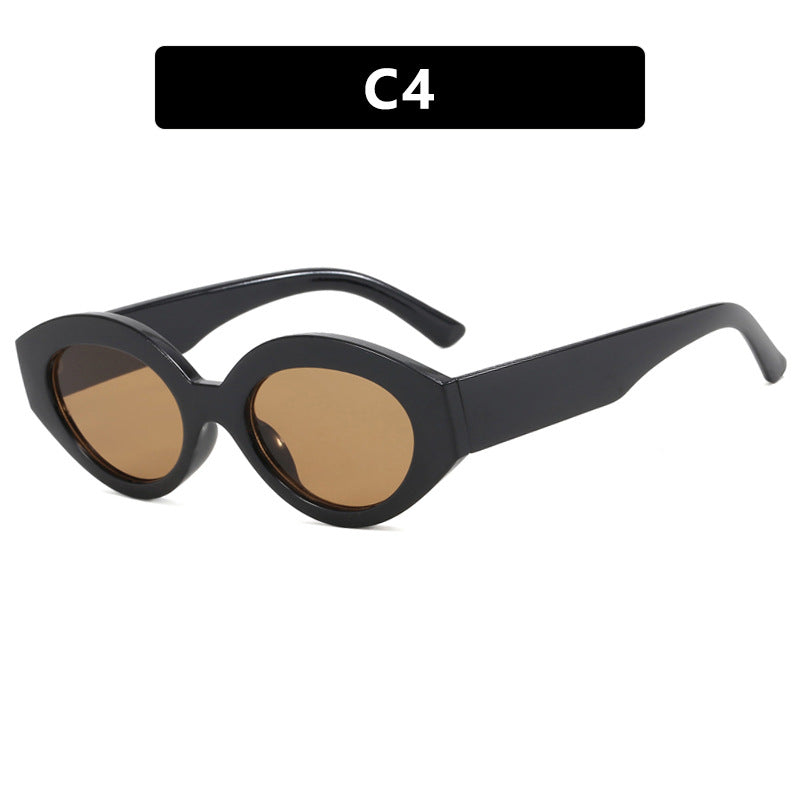 Dame kreativ solbrille i elegant retro-stil Skanto