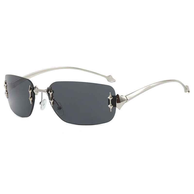 Damer designer-solbrille med utsmykkede detaljer Skanto