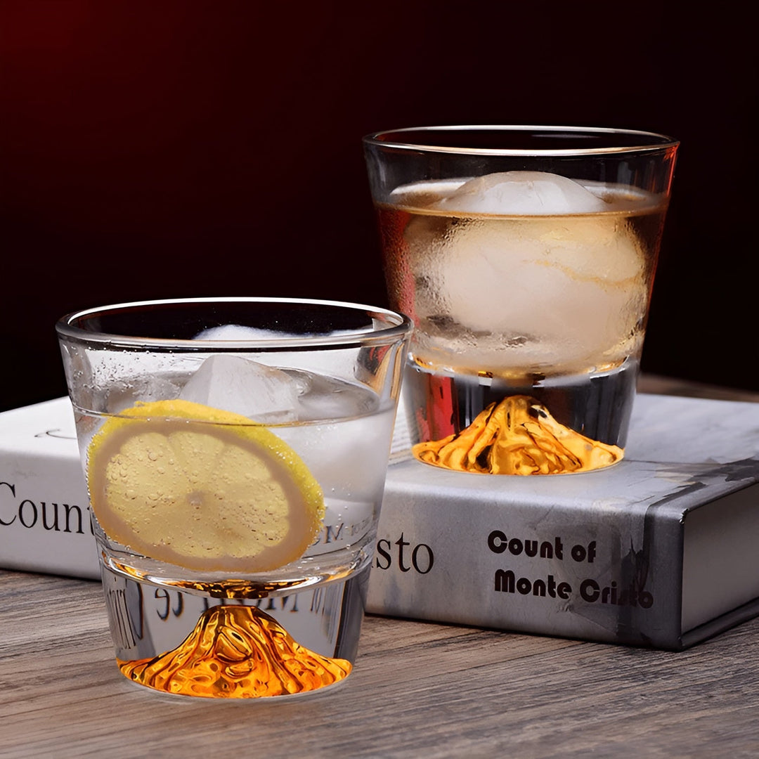 Whiskyglass med Fuji-motiv – et elegant sett for kjennere