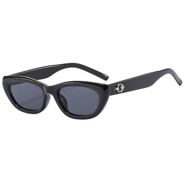 Dame eksklusive cat-eye solbriller med stilige detaljer Skanto