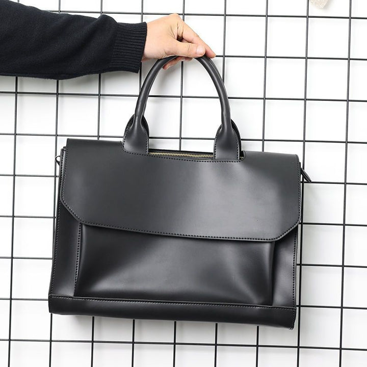 Elegant Aktetasj med Praktisk Utvendig Lomme Skanto