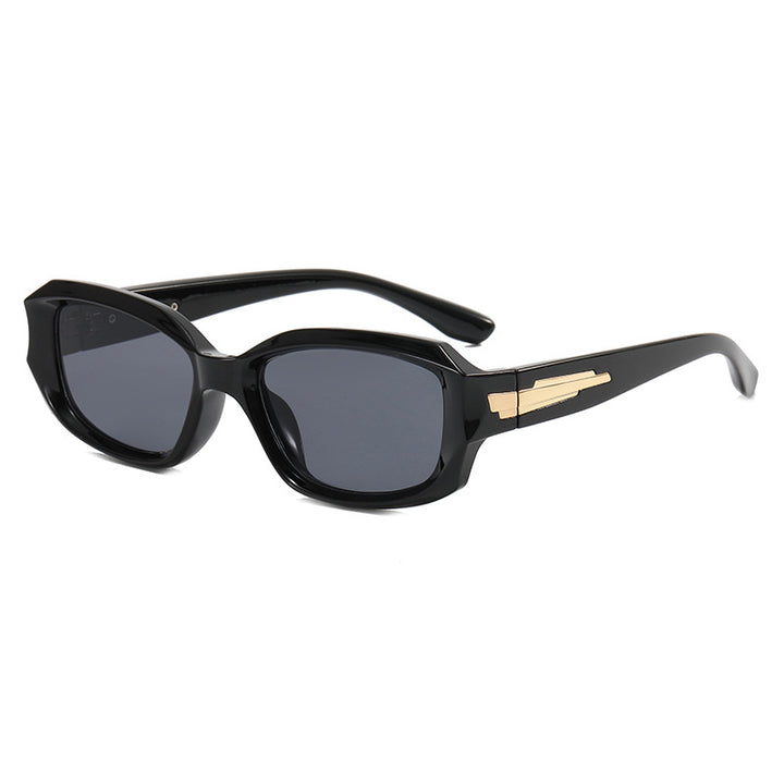 Dame moteriktig oversized solbrille med unik ramme Skanto