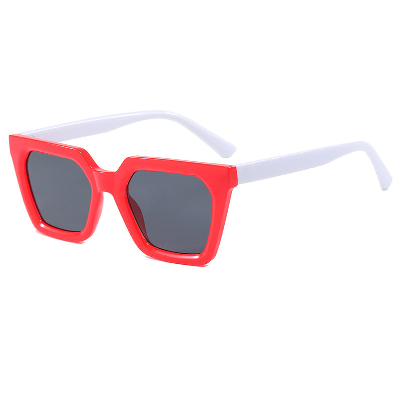 Dame moderne designer-solbrille med transparent ramme Skanto