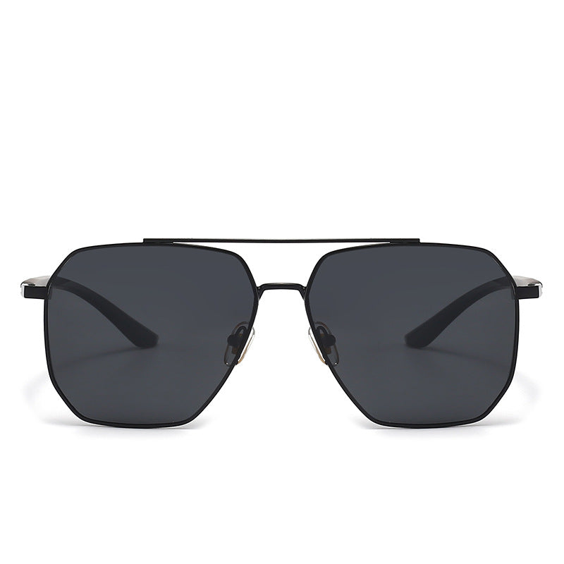 Herrer fashionable solbriller med edel ramme og polariserte glass Skanto