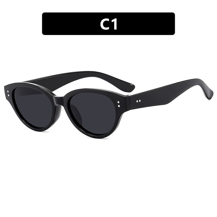 Dame Cat-Eye solbriller med robust ramme og polarisert glass Skanto