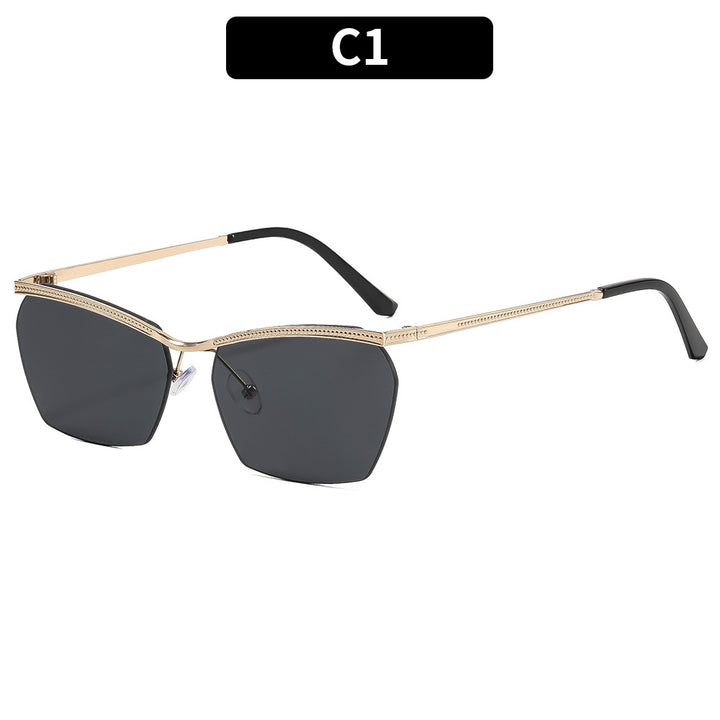 Dame moterik solbrille med filigran ramme og myk fargegradient Skanto