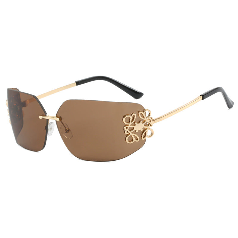 Damer ekstravagant utformet solbrille med elegante dekorasjoner Skanto