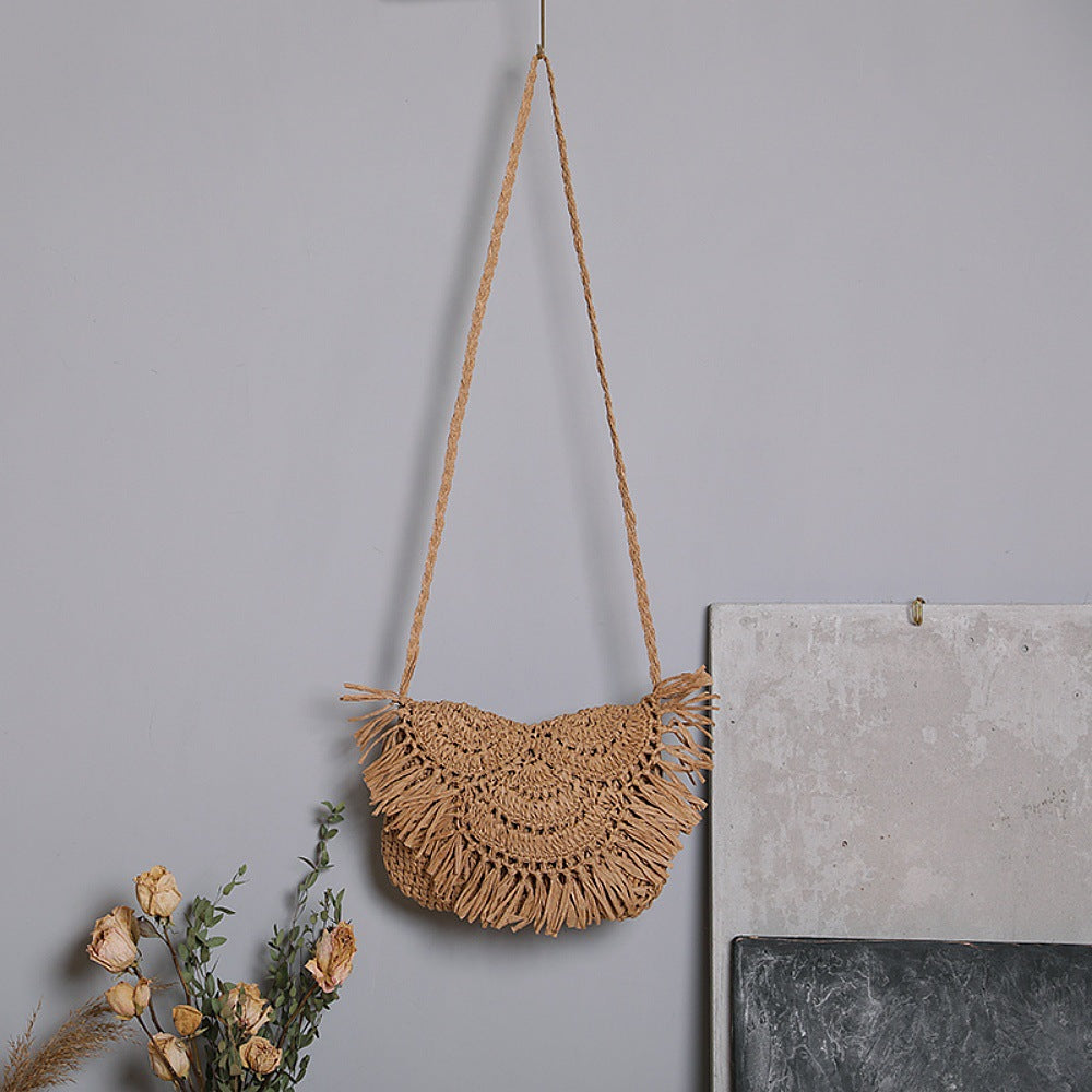 Boho-skulderveske laget av håndlaget naturmateriale Skanto