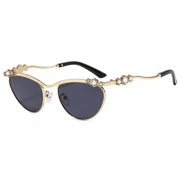Dame Designer-solbrille med glitrende detaljer Skanto