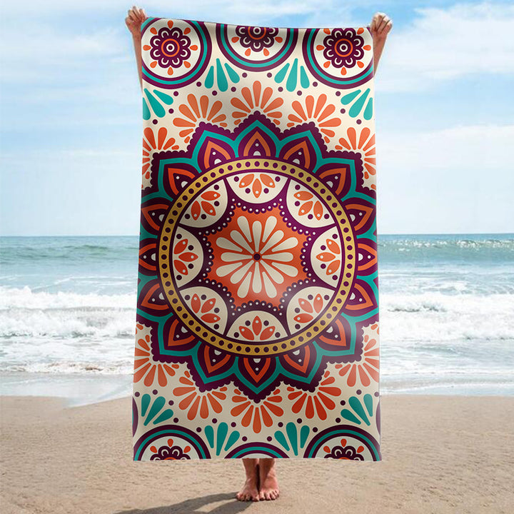Strandhåndkle med kunstferdig mandala-design Skanto