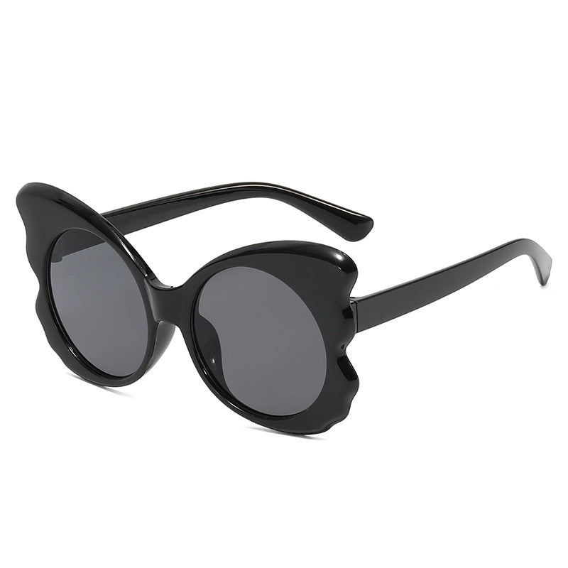 Dame Cat-Eye solbriller med unik rammeform og UV-beskyttelse Skanto