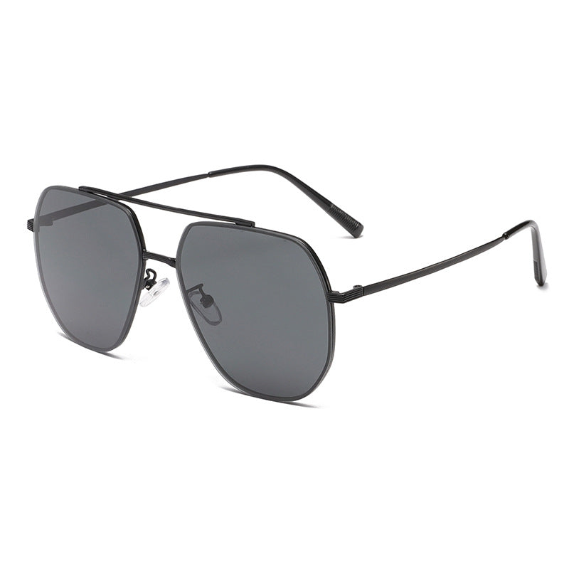 Kvinnenes fashionable solbriller Skanto