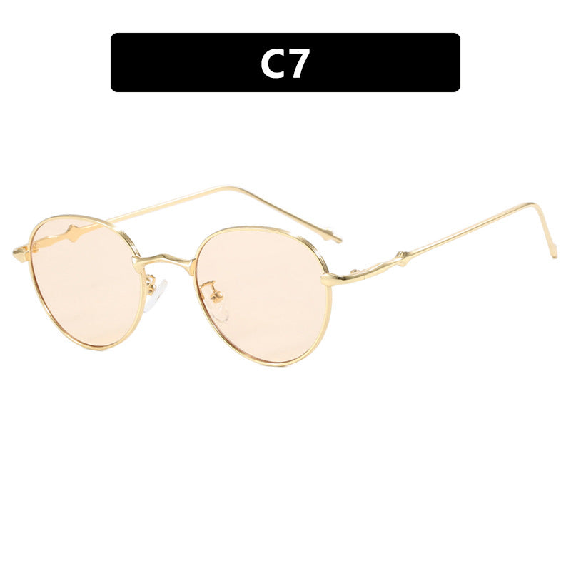 Dame elegant solbrille i moderne oval design Skanto