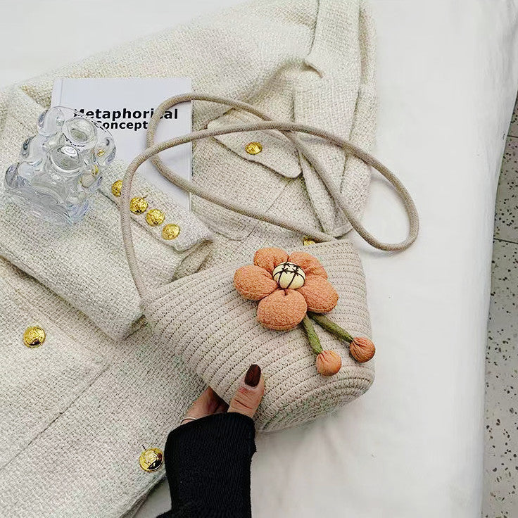 Blomsterdekorert skulderveske Skanto