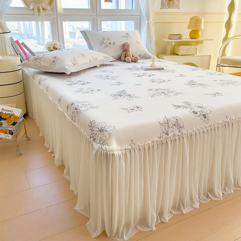 Dame Elegant og dekorativ sengeteppe-sett med lyst blomsterdesign Skanto